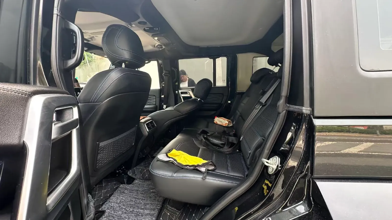 2021 Beijing BJ40 2.0T 224HP L4 8AT,autocango,china used car exporter,china ev exporter,chinese used car exporter,chinese used ev exporter