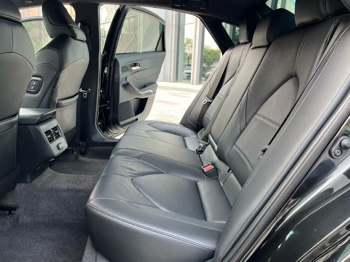 2022 Toyota Avalon 2.0L 178HP L4 CVT,autocango,china used car exporter,china ev exporter,chinese used car exporter,chinese used ev exporter