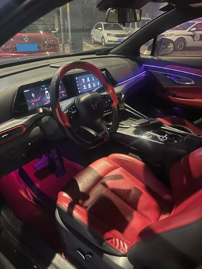 2020 ChangAn UNI-T 1.5T 180HP L4 7DCT,autocango,china used car exporter,china ev exporter,chinese used car exporter,chinese used ev exporter