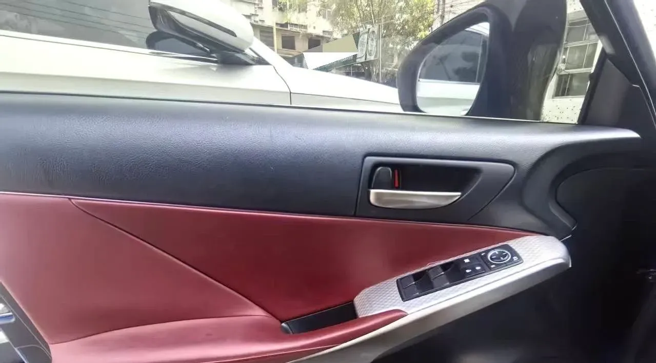 2017 Lexus IS 2.0T 245HP L4 8AT,autocango,china used car exporter,china ev exporter,chinese used car exporter,chinese used ev exporter