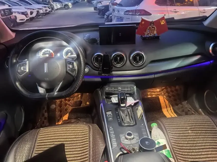 2017 WEY VV7 2.0T 234HP L4 7DCT,autocango,china used car exporter,china ev exporter,chinese used car exporter,chinese used ev exporter