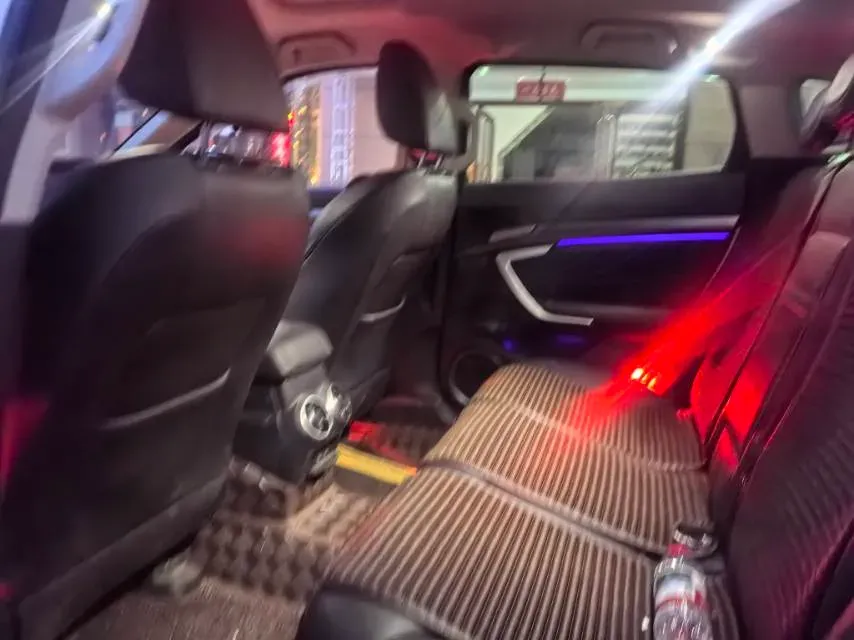 2017 WEY VV7 2.0T 234HP L4 7DCT,autocango,china used car exporter,china ev exporter,chinese used car exporter,chinese used ev exporter