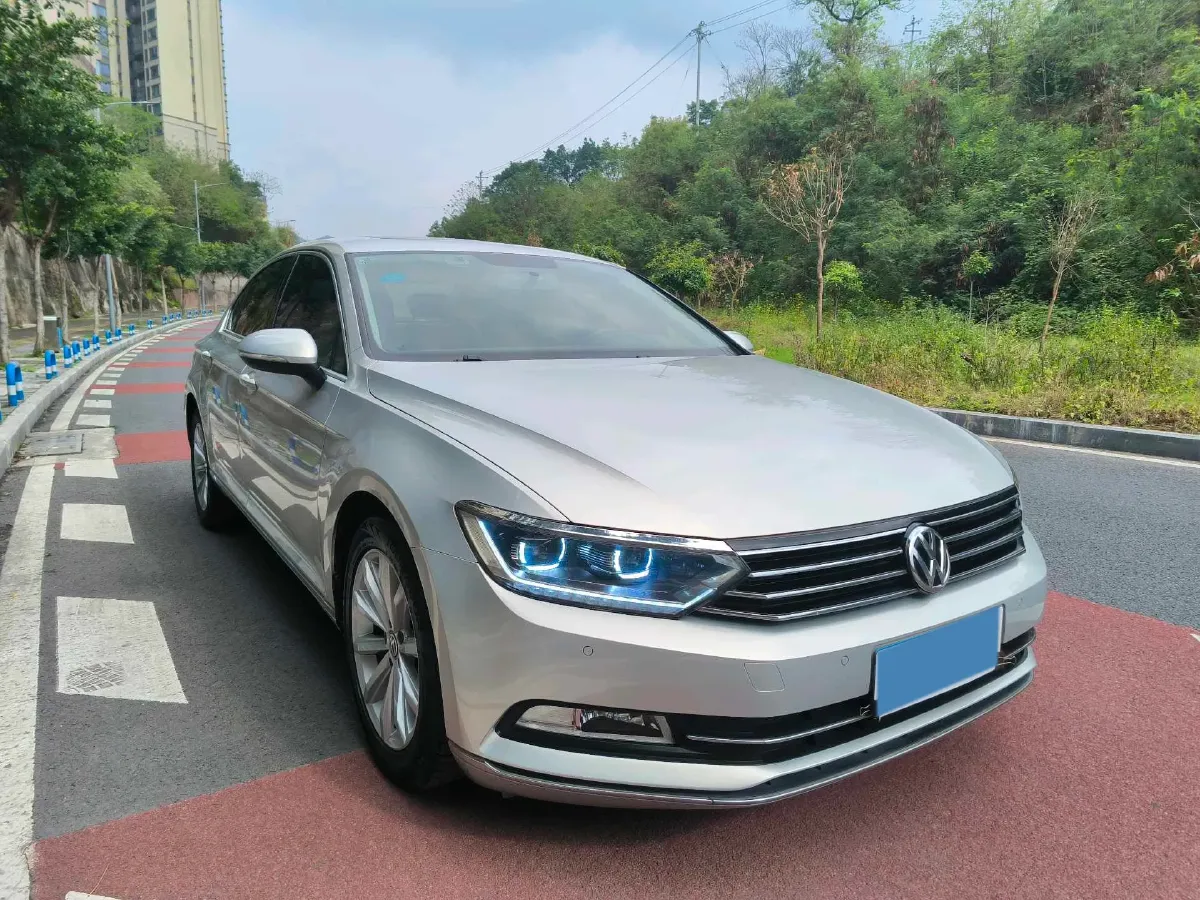 2018 Volkswagen Magotan 1.8T 180HP L4 7DCT,autocango,china used car exporter,china ev exporter,chinese used car exporter,chinese used ev exporter