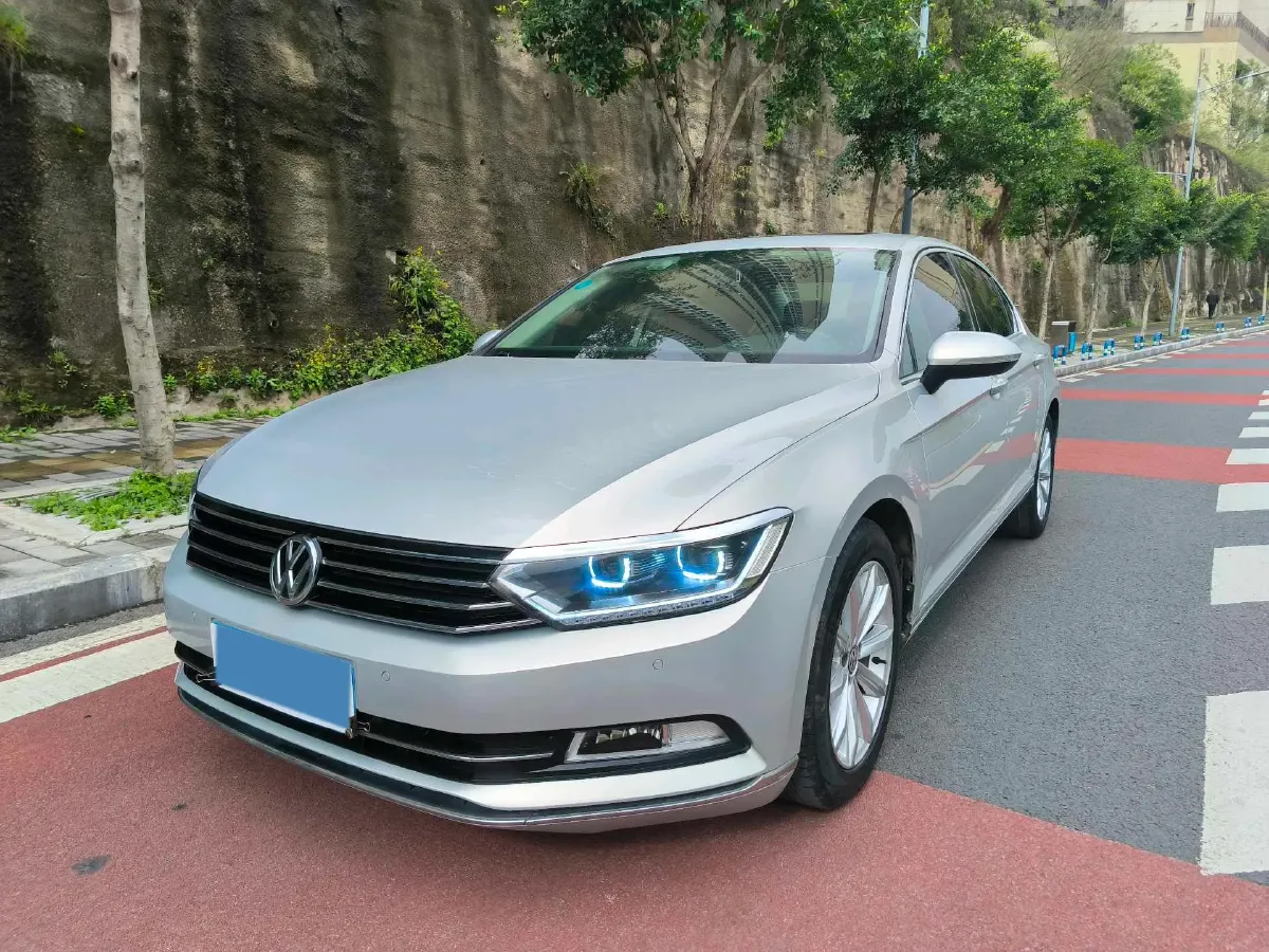 2018 Volkswagen Magotan 1.8T 180HP L4 7DCT,autocango,china used car exporter,china ev exporter,chinese used car exporter,chinese used ev exporter