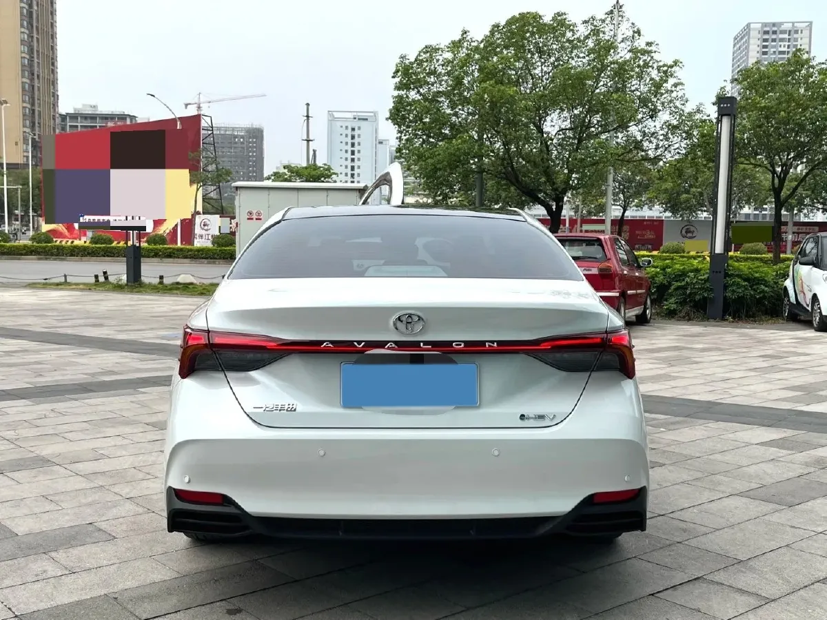 2024 Toyota Avalon 2.0L 152HP L4 E-CVT Hybrid,autocango,china used car exporter,china ev exporter,chinese used car exporter,chinese used ev exporter