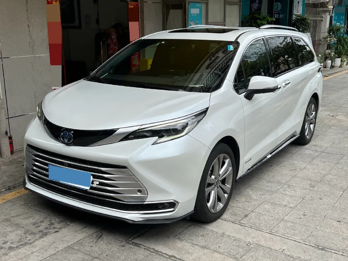 2023 Toyota Sienna 2.5L 189HP L4 E-CVT Hybrid,autocango,china used car exporter,china ev exporter,chinese used car exporter,chinese used ev exporter