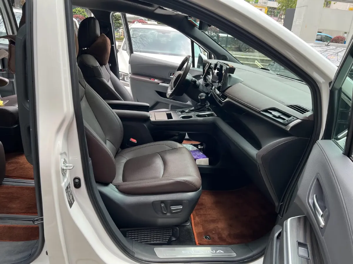 2023 Toyota Sienna 2.5L 189HP L4 E-CVT Hybrid,autocango,china used car exporter,china ev exporter,chinese used car exporter,chinese used ev exporter