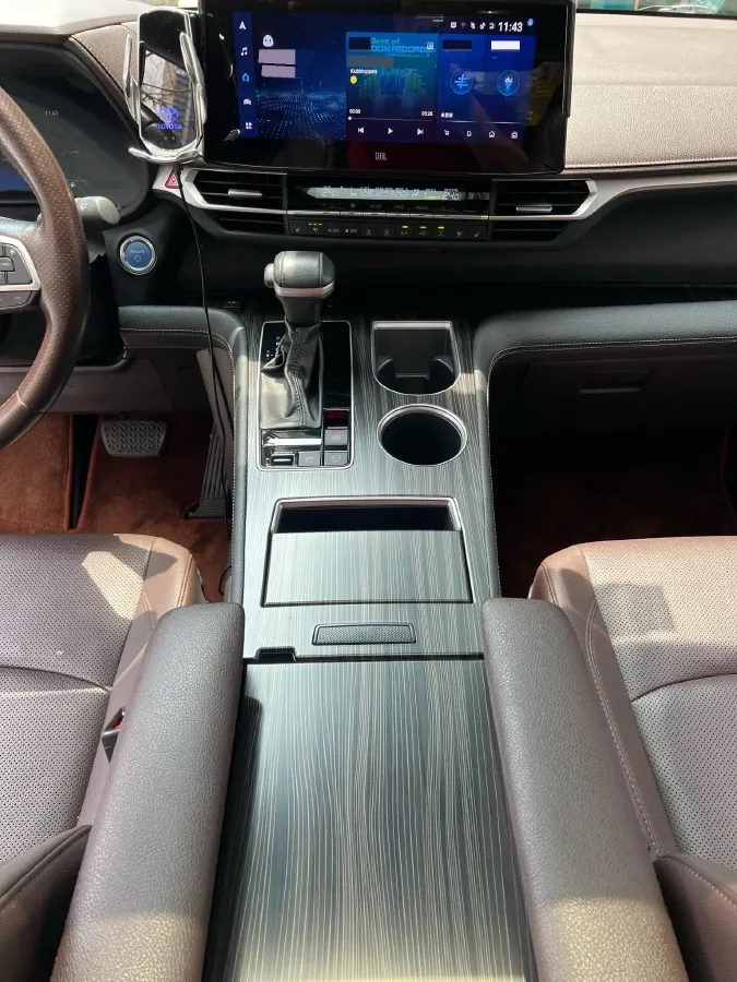 2023 Toyota Sienna 2.5L 189HP L4 E-CVT Hybrid,autocango,china used car exporter,china ev exporter,chinese used car exporter,chinese used ev exporter