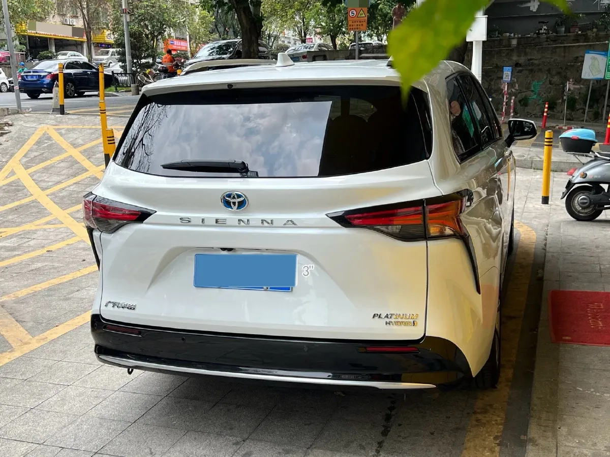 2023 Toyota Sienna 2.5L 189HP L4 E-CVT Hybrid,autocango,china used car exporter,china ev exporter,chinese used car exporter,chinese used ev exporter