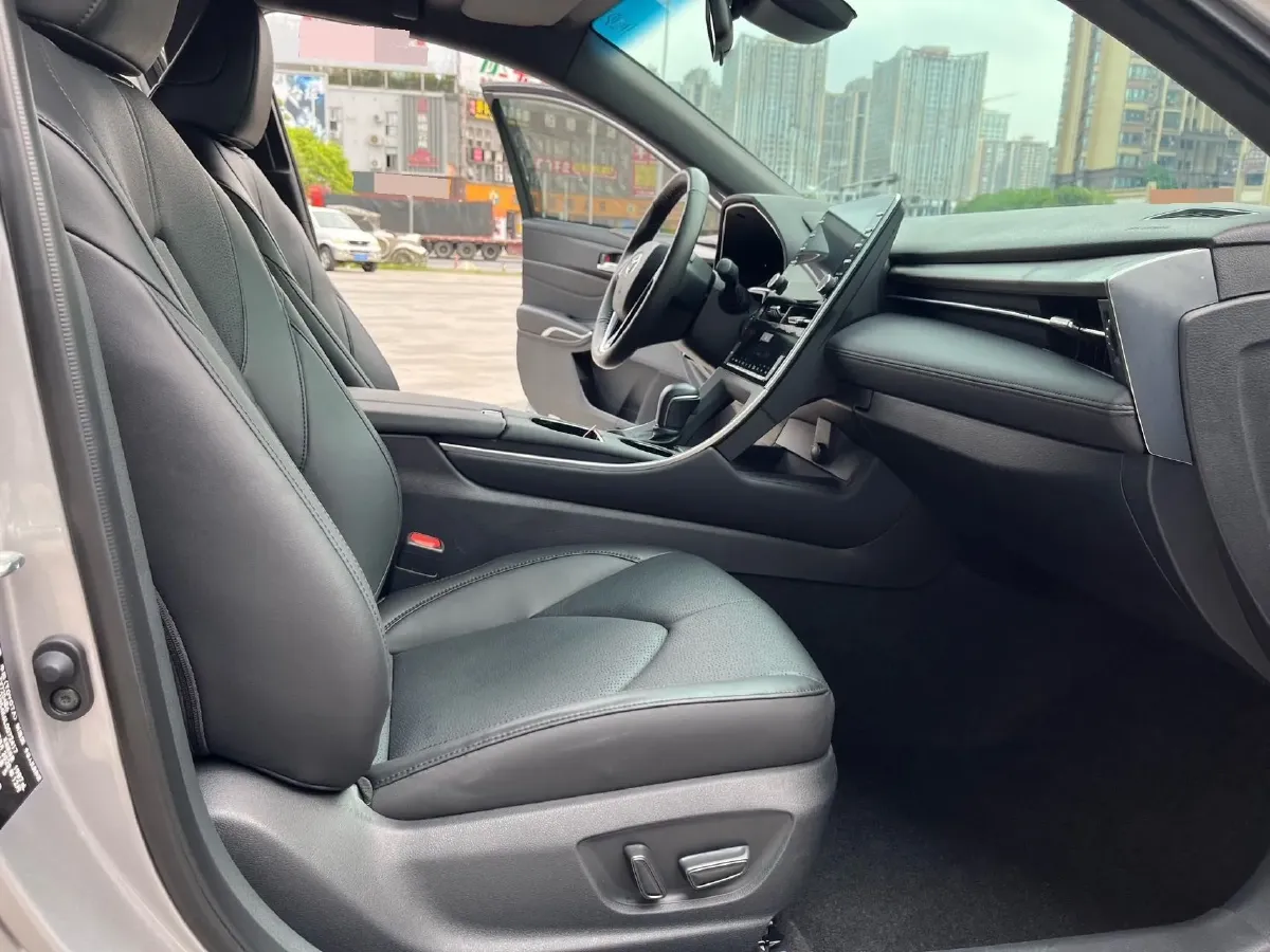 2019 Toyota Avalon 2.0L 178HP L4 CVT,autocango,china used car exporter,china ev exporter,chinese used car exporter,chinese used ev exporter