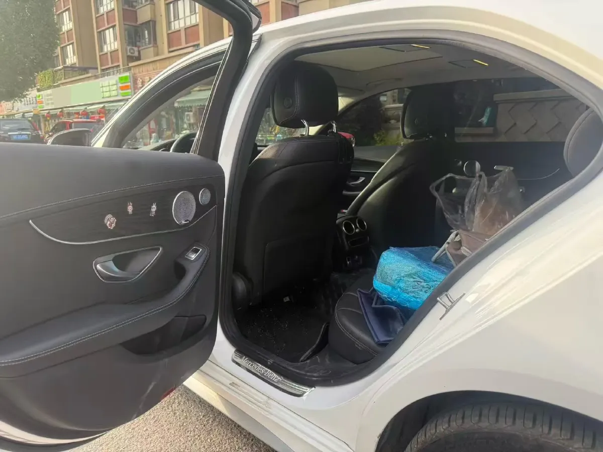 2021 Mercedes-Benz C Class 1.5T 184HP L4 9AT,autocango,china used car exporter,china ev exporter,chinese used car exporter,chinese used ev exporter