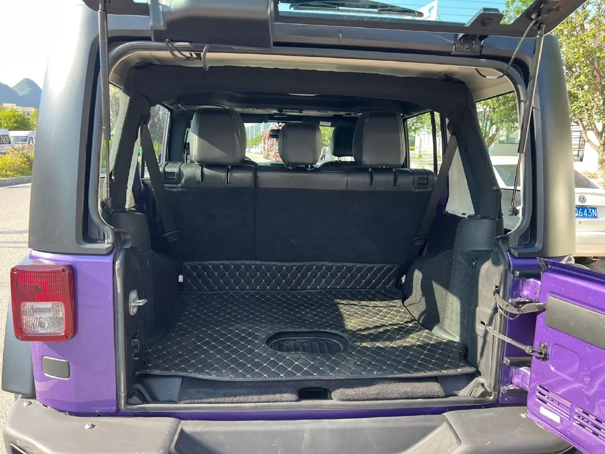 2017 Jeep Wrangler 3.0L 234HP V6 5AT,autocango,china used car exporter,china ev exporter,chinese used car exporter,chinese used ev exporter