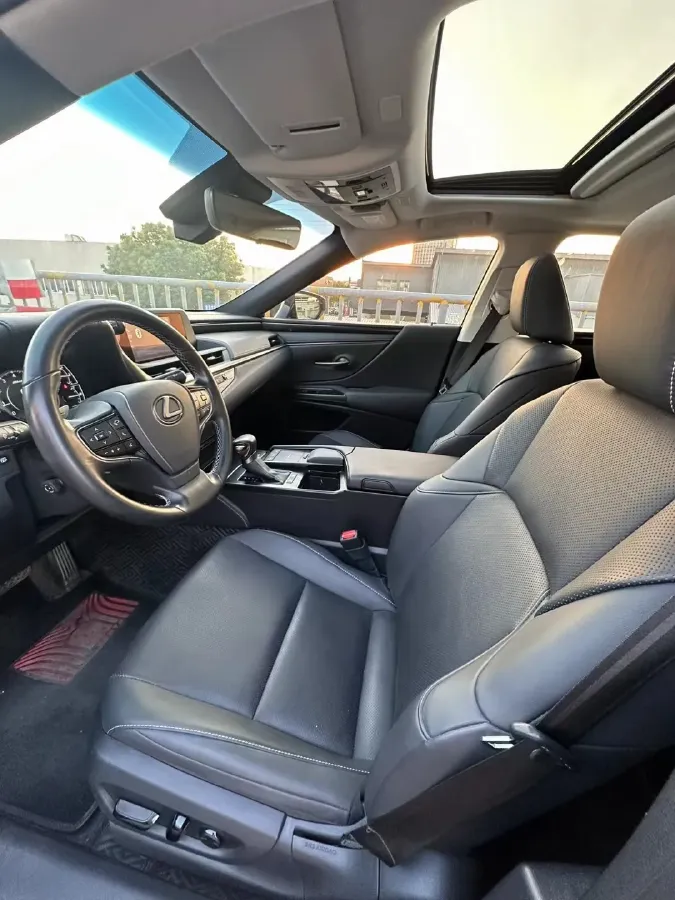 2018 Lexus ES 2.0L 173HP L4 CVT,autocango,china used car exporter,china ev exporter,chinese used car exporter,chinese used ev exporter