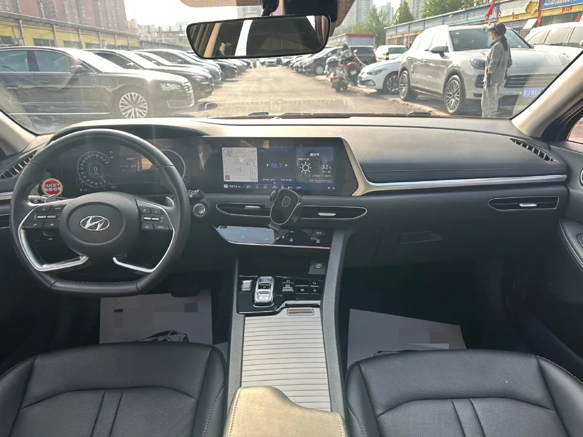 2020 Hyundai Sonata 1.5T 170HP L4 7DCT,autocango,china used car exporter,china ev exporter,chinese used car exporter,chinese used ev exporter