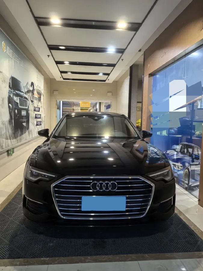2020 Audi A6L 2.0T 190HP L4 7DCT,autocango,china used car exporter,china ev exporter,chinese used car exporter,chinese used ev exporter