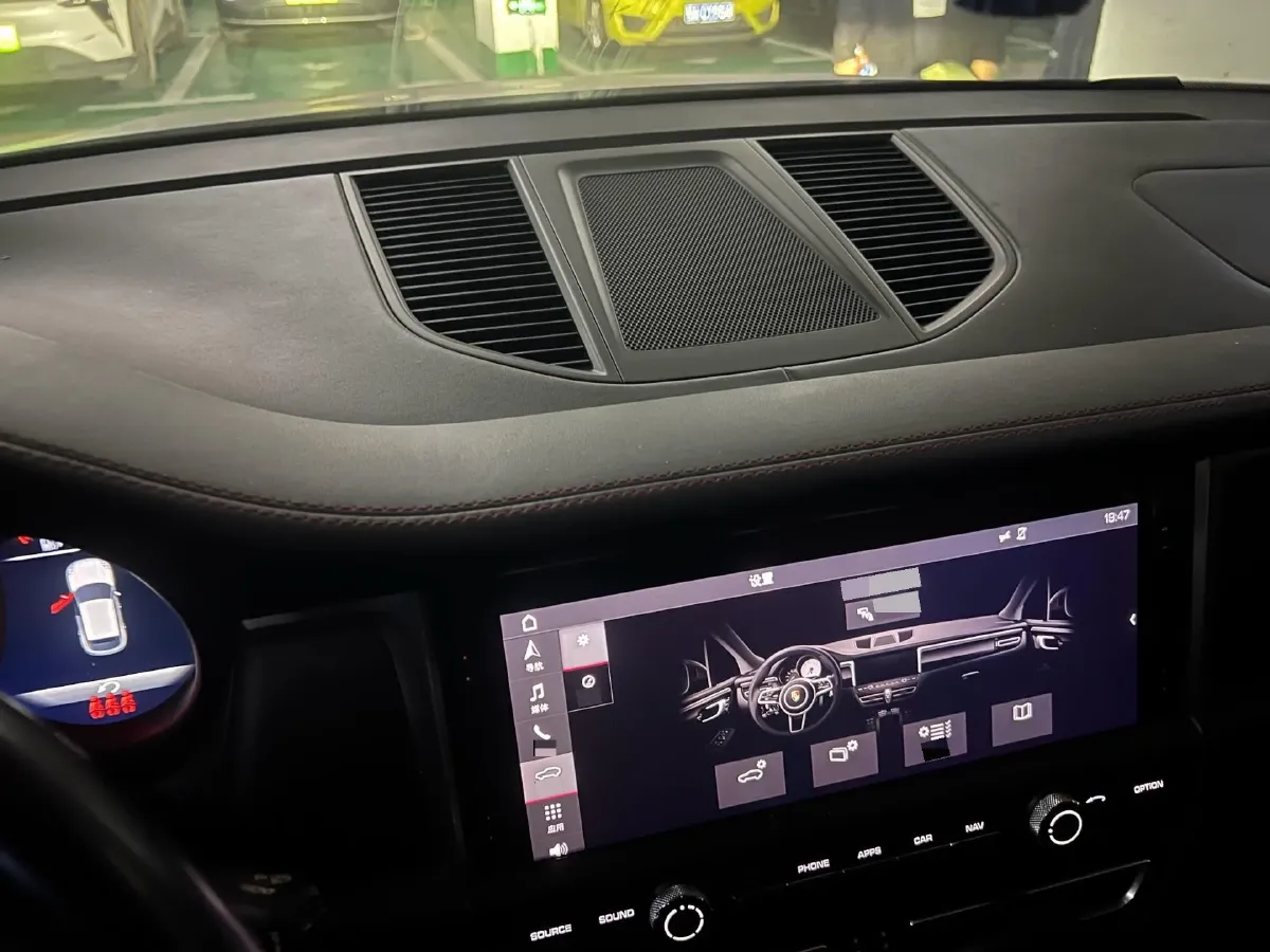 2018 Porsche Macan 2.0T 252HP L4 7DCT,autocango,china used car exporter,china ev exporter,chinese used car exporter,chinese used ev exporter