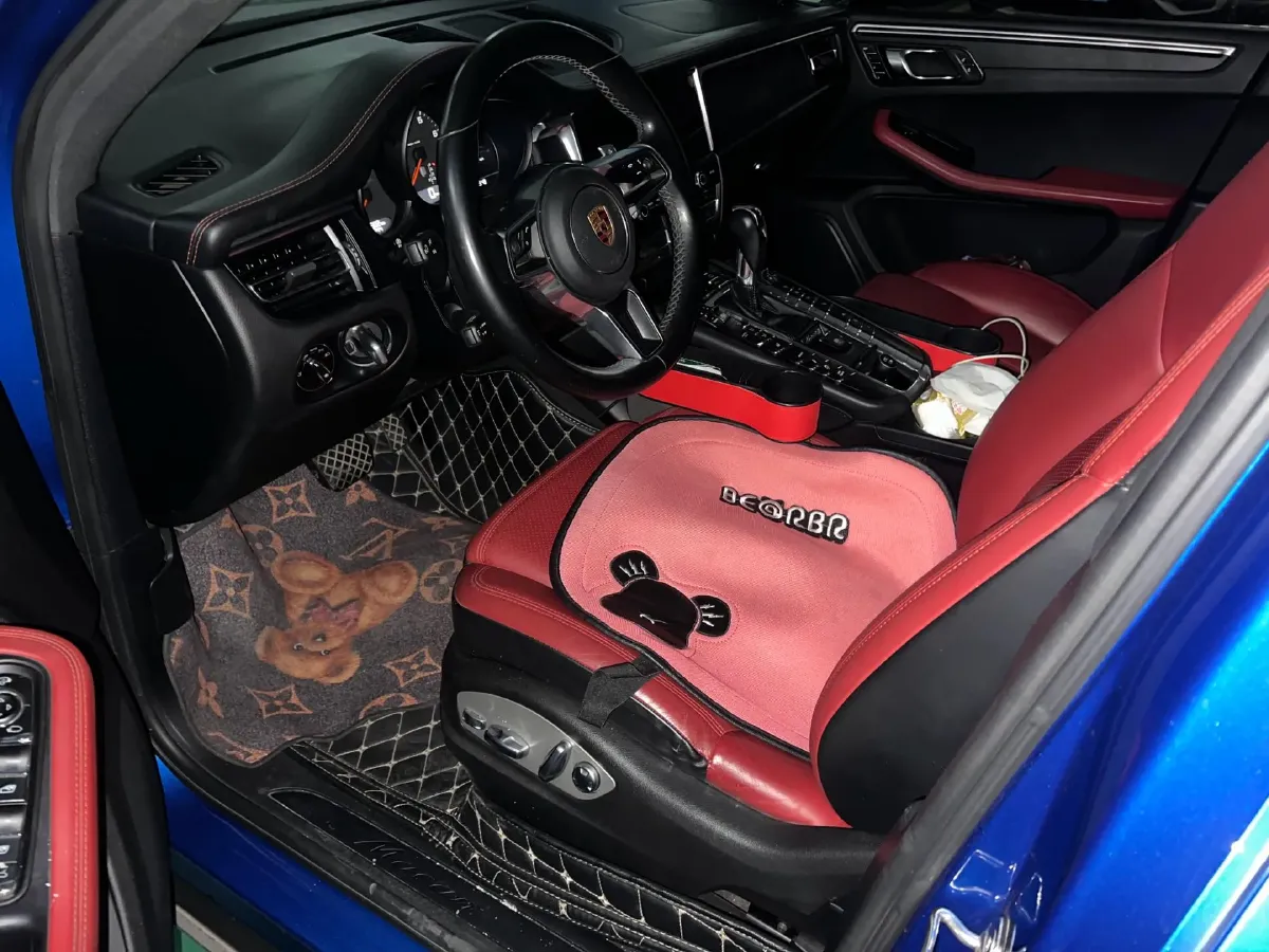 2018 Porsche Macan 2.0T 252HP L4 7DCT,autocango,china used car exporter,china ev exporter,chinese used car exporter,chinese used ev exporter