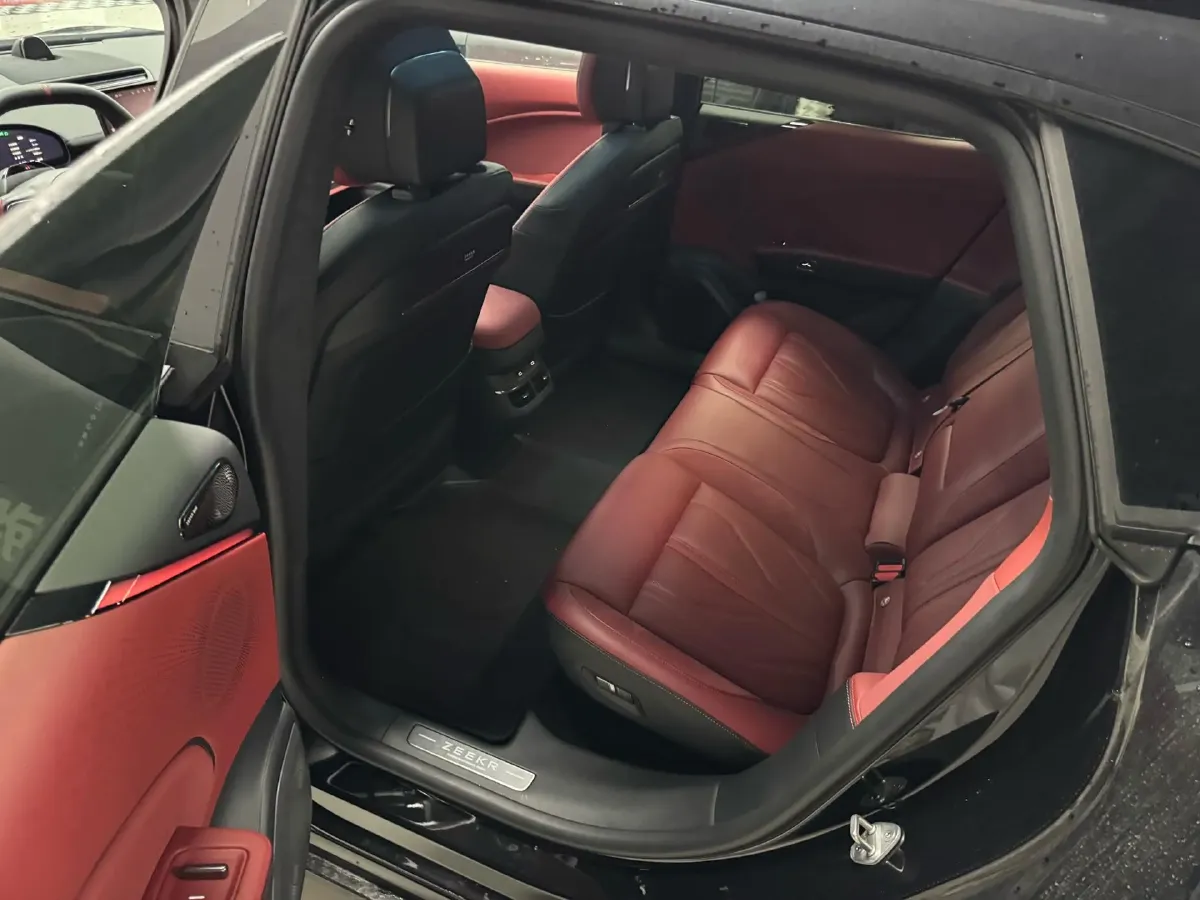 2025 Zeekr 007GT BEV 75KWH,autocango,china used car exporter,china ev exporter,chinese used car exporter,chinese used ev exporter