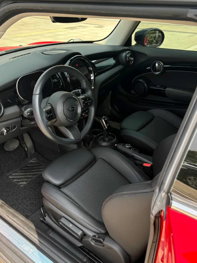 2022 MINI MINI 1.5T 136HP L3 7DCT,autocango,china used car exporter,china ev exporter,chinese used car exporter,chinese used ev exporter