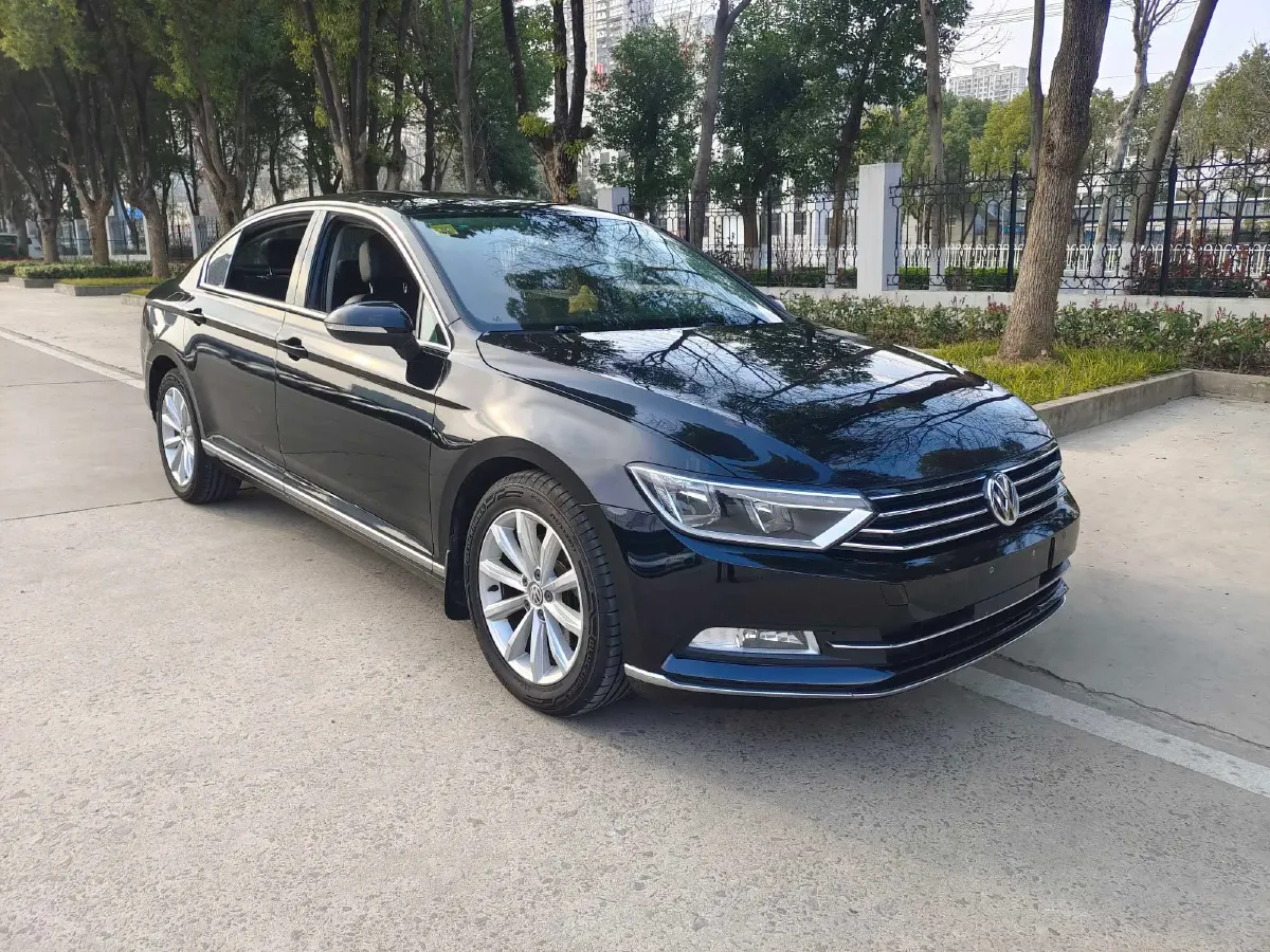 2018 Volkswagen Magotan 1.8T 180HP L4 7DCT,autocango,china used car exporter,china ev exporter,chinese used car exporter,chinese used ev exporter