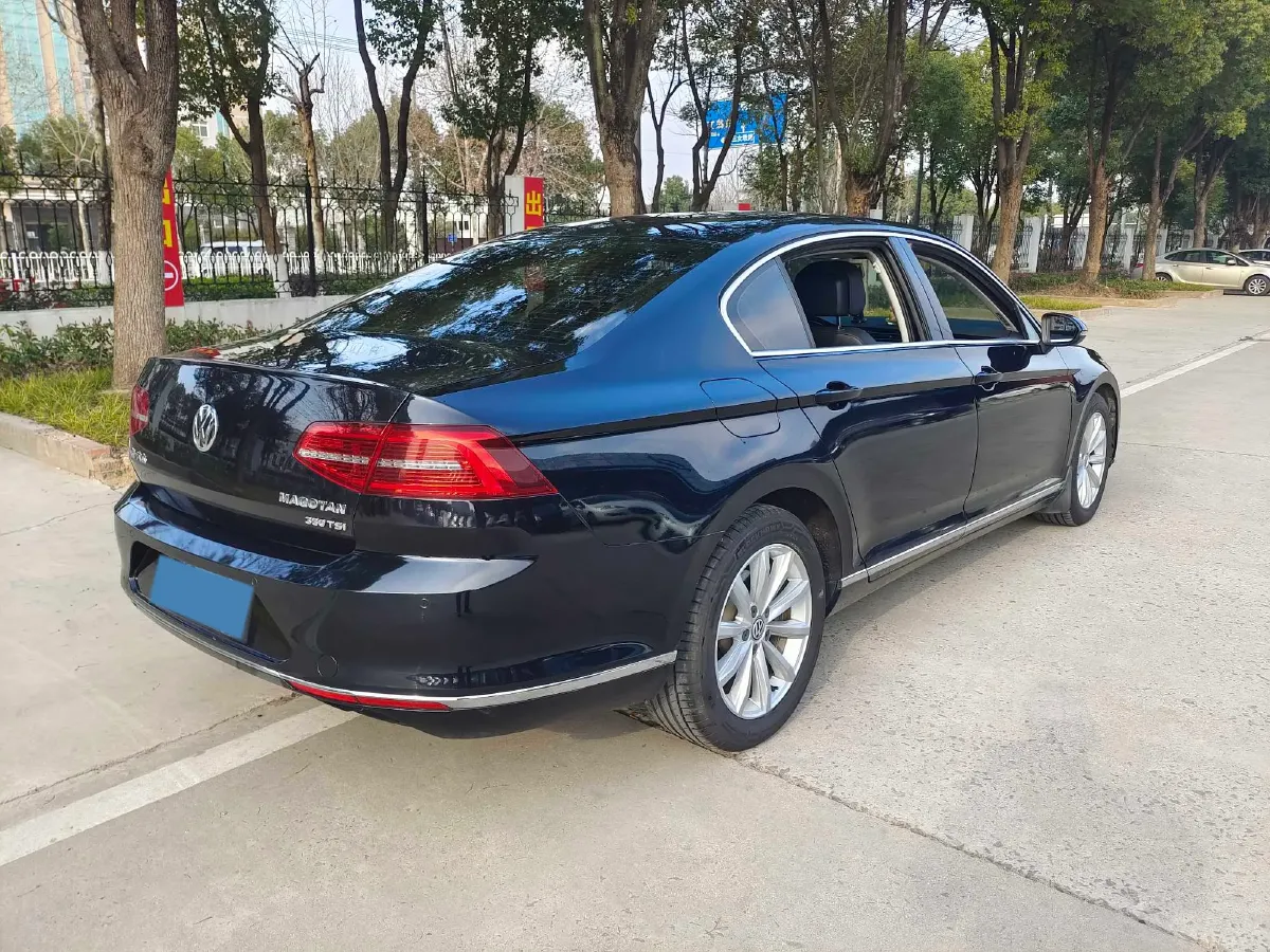 2018 Volkswagen Magotan 1.8T 180HP L4 7DCT,autocango,china used car exporter,china ev exporter,chinese used car exporter,chinese used ev exporter