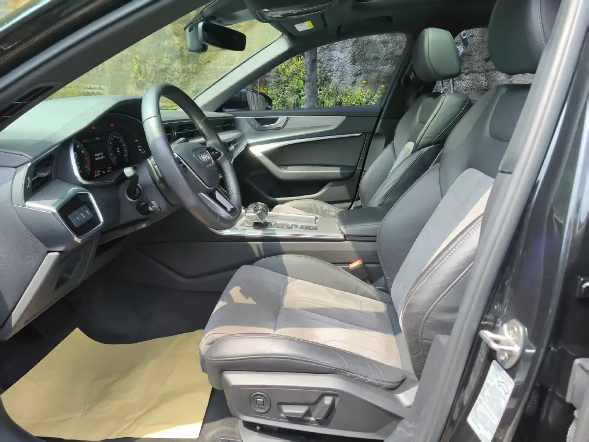 2021 Audi A6L 2.0T 224HP L4 7DCT,autocango,china used car exporter,china ev exporter,chinese used car exporter,chinese used ev exporter