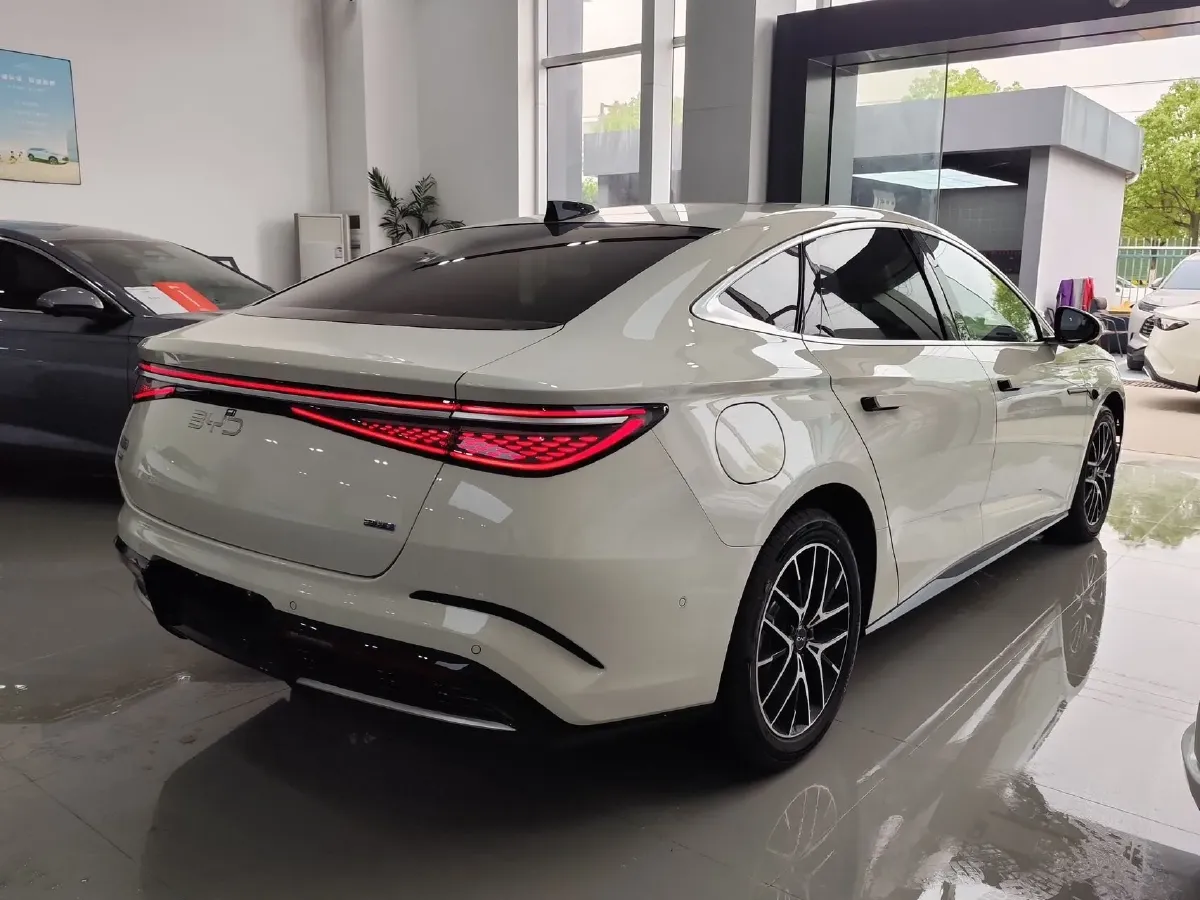 2025 BYD Seal07 DM-i 1.5L 101HP L4 E-CVT PHEV 17.6KWH,autocango,china used car exporter,china ev exporter,chinese used car exporter,chinese used ev exporter