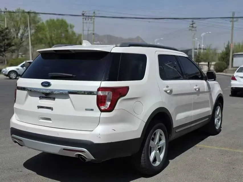 2016 Ford Explorer 2.3T 276HP L4 6AT,autocango,china used car exporter,china ev exporter,chinese used car exporter,chinese used ev exporter