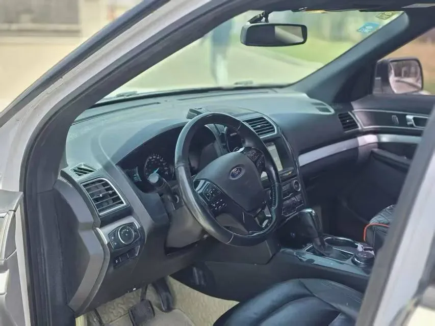 2016 Ford Explorer 2.3T 276HP L4 6AT,autocango,china used car exporter,china ev exporter,chinese used car exporter,chinese used ev exporter