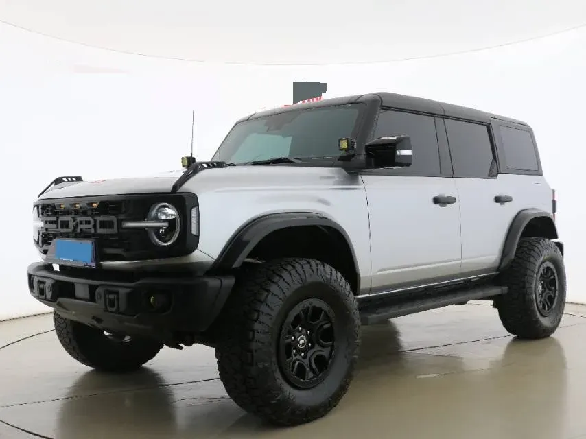 2024 Ford Bronco 2.3T 275HP L4 10AT,autocango,china used car exporter,china ev exporter,chinese used car exporter,chinese used ev exporter