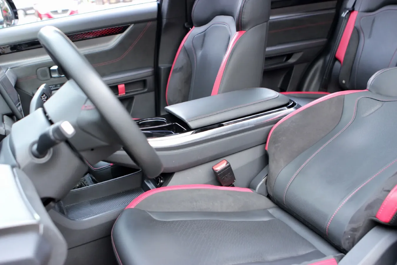 2022 Jetour DASHING 1.6T 197HP L4 7DCT,autocango,china used car exporter,china ev exporter,chinese used car exporter,chinese used ev exporter