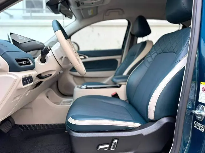 2022 ChangAn CS75 Plus 1.5T 178HP L4 6AT,autocango,china used car exporter,china ev exporter,chinese used car exporter,chinese used ev exporter