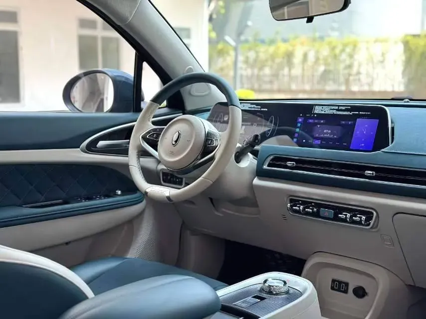 2022 ChangAn CS75 Plus 1.5T 178HP L4 6AT,autocango,china used car exporter,china ev exporter,chinese used car exporter,chinese used ev exporter