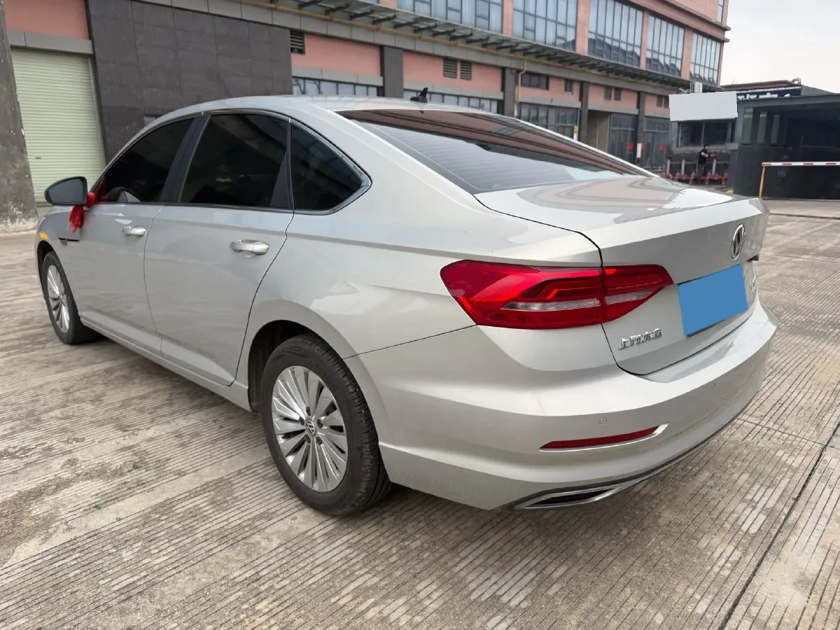 2018 Skoda Karoq 1.4T 150HP L4 7DCT,autocango,china used car exporter,china ev exporter,chinese used car exporter,chinese used ev exporter