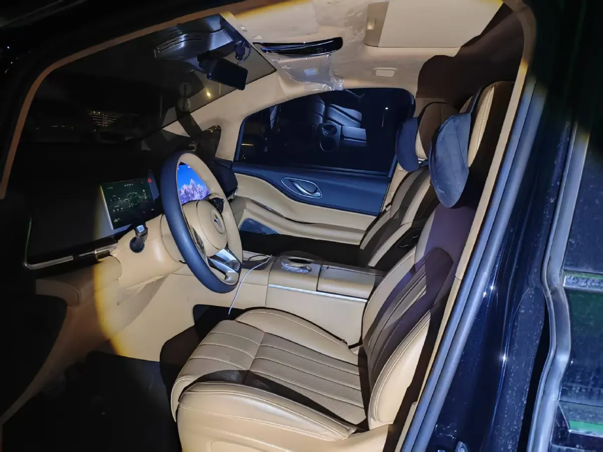 2025 Voyah Dream 1.5T 150HP L4 PHEV 41.7KWH,autocango,china used car exporter,china ev exporter,chinese used car exporter,chinese used ev exporter