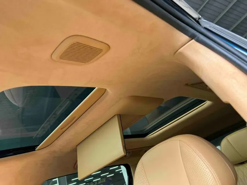 2025 Voyah Dream 1.5T 150HP L4 PHEV 41.7KWH,autocango,china used car exporter,china ev exporter,chinese used car exporter,chinese used ev exporter