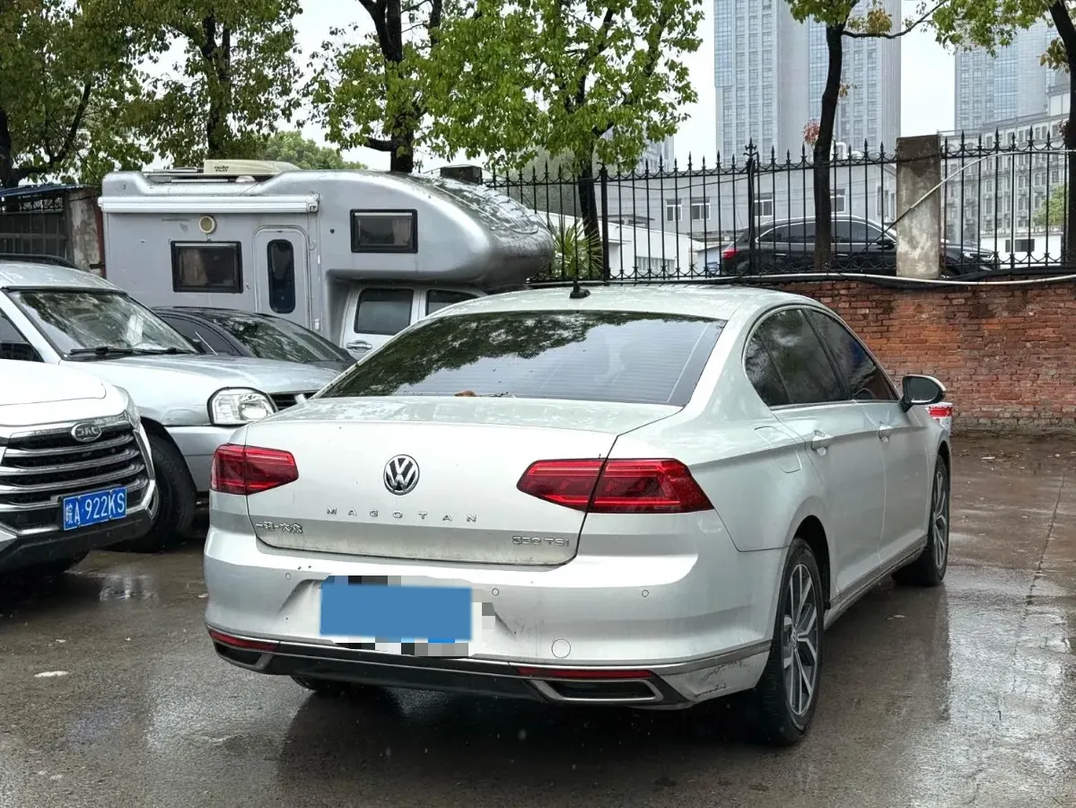 2020 Volkswagen Magotan 2.0T 186HP L4 7DCT,autocango,china used car exporter,china ev exporter,chinese used car exporter,chinese used ev exporter