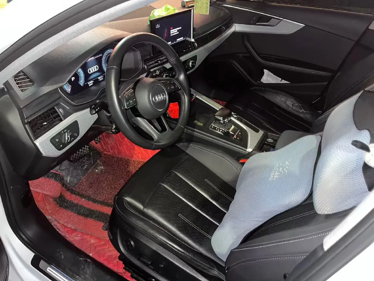 2020 Audi A4L 2.0T 190HP L4 7DCT,autocango,china used car exporter,china ev exporter,chinese used car exporter,chinese used ev exporter