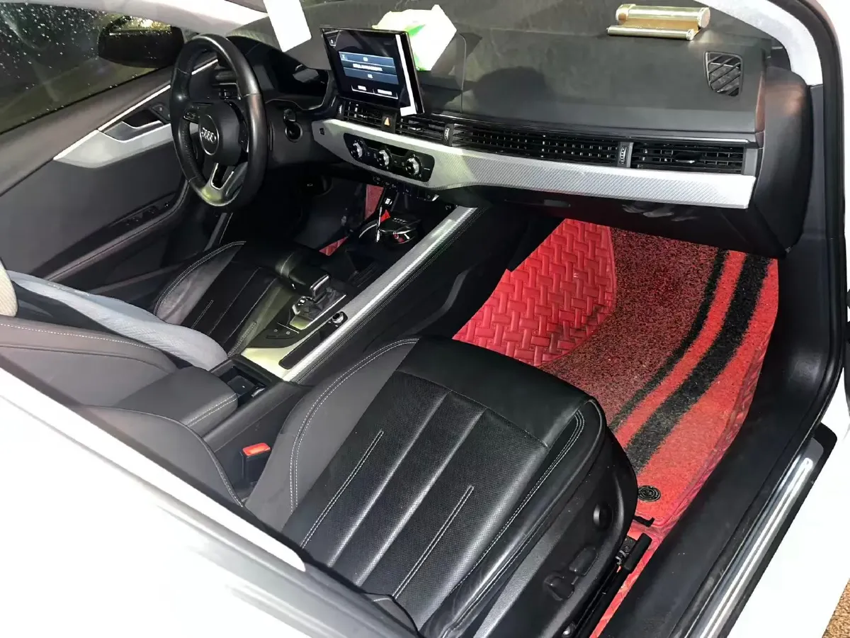 2020 Audi A4L 2.0T 190HP L4 7DCT,autocango,china used car exporter,china ev exporter,chinese used car exporter,chinese used ev exporter