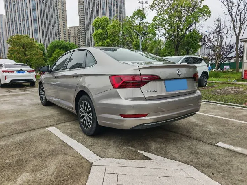 2019 Jeep Renegade 1.3T 173HP L4 7DCT,autocango,china used car exporter,china ev exporter,chinese used car exporter,chinese used ev exporter