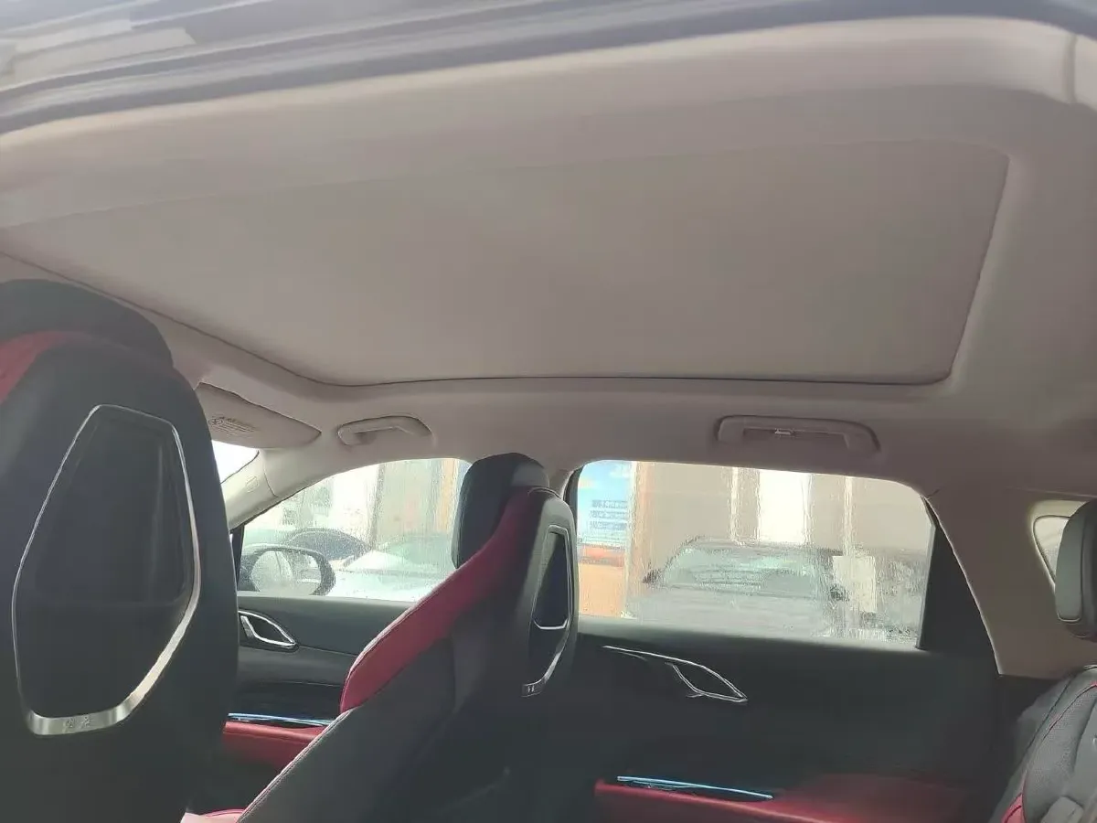 2023 HongQi HS3 1.5T 169HP L4 1DHT Hybrid 1.83KWH,autocango,china used car exporter,china ev exporter,chinese used car exporter,chinese used ev exporter