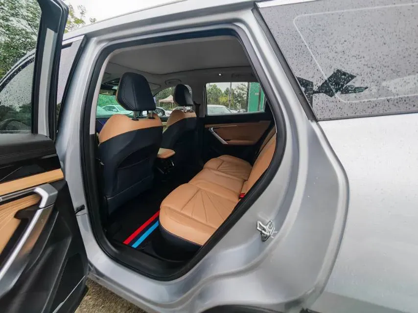 2023 Geely StarRay 1.5T 181HP L4 7DCT,autocango,china used car exporter,china ev exporter,chinese used car exporter,chinese used ev exporter