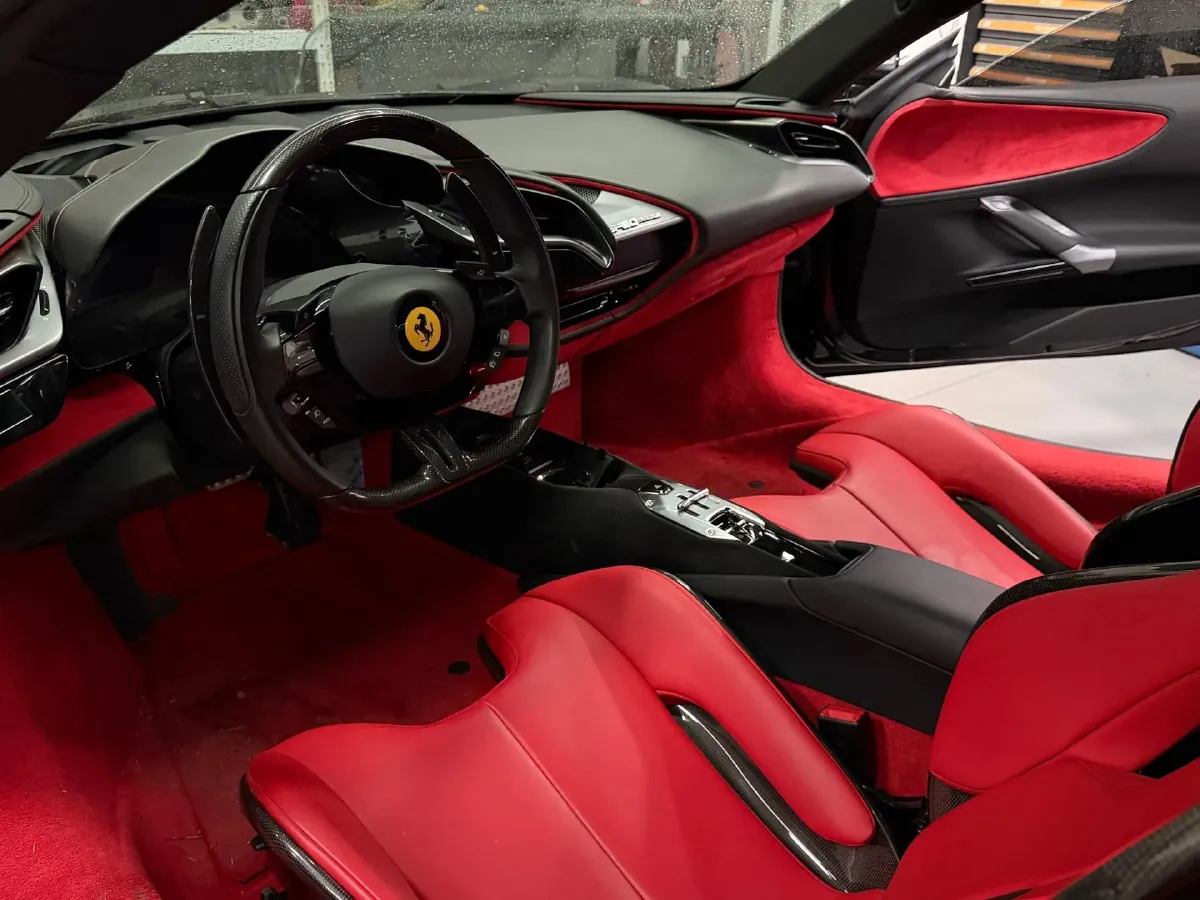 2020 Ferrari SF90 3.9T 781HP V8 8DCT PHEV 7.9KWH,autocango,china used car exporter,china ev exporter,chinese used car exporter,chinese used ev exporter