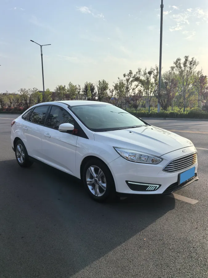 2017 Ford Focus 1.6L 125HP L4 6DCT,autocango,china used car exporter,china ev exporter,chinese used car exporter,chinese used ev exporter