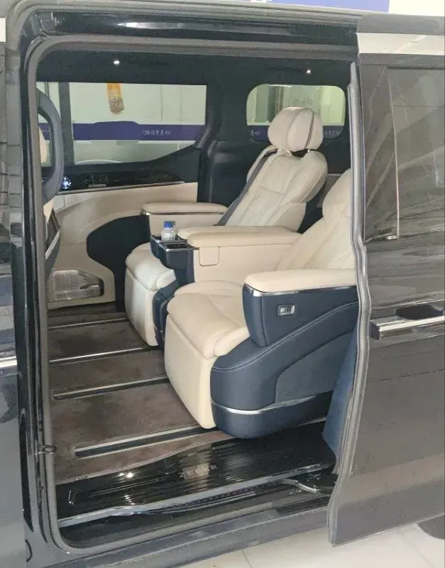 2022 Zeekr 009 BEV 116KWH,autocango,china used car exporter,china ev exporter,chinese used car exporter,chinese used ev exporter