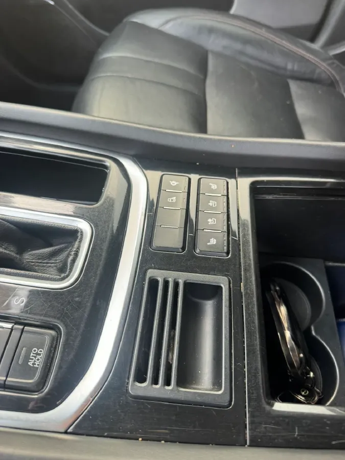 2017 GAC Trumpchi GS8 2.0T 201HP L4 6AT,autocango,china used car exporter,china ev exporter,chinese used car exporter,chinese used ev exporter