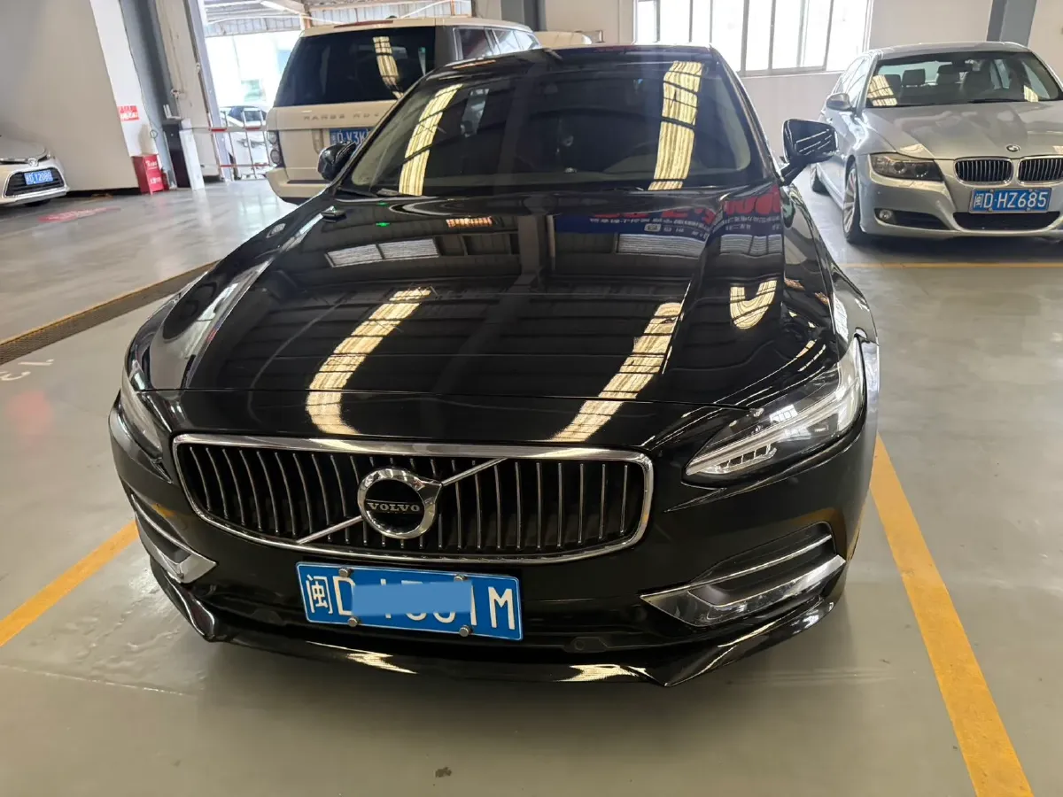 2019 Mercedes-Benz E Class 1.5T 184HP L4 9AT,autocango,china used car exporter,china ev exporter,chinese used car exporter,chinese used ev exporter