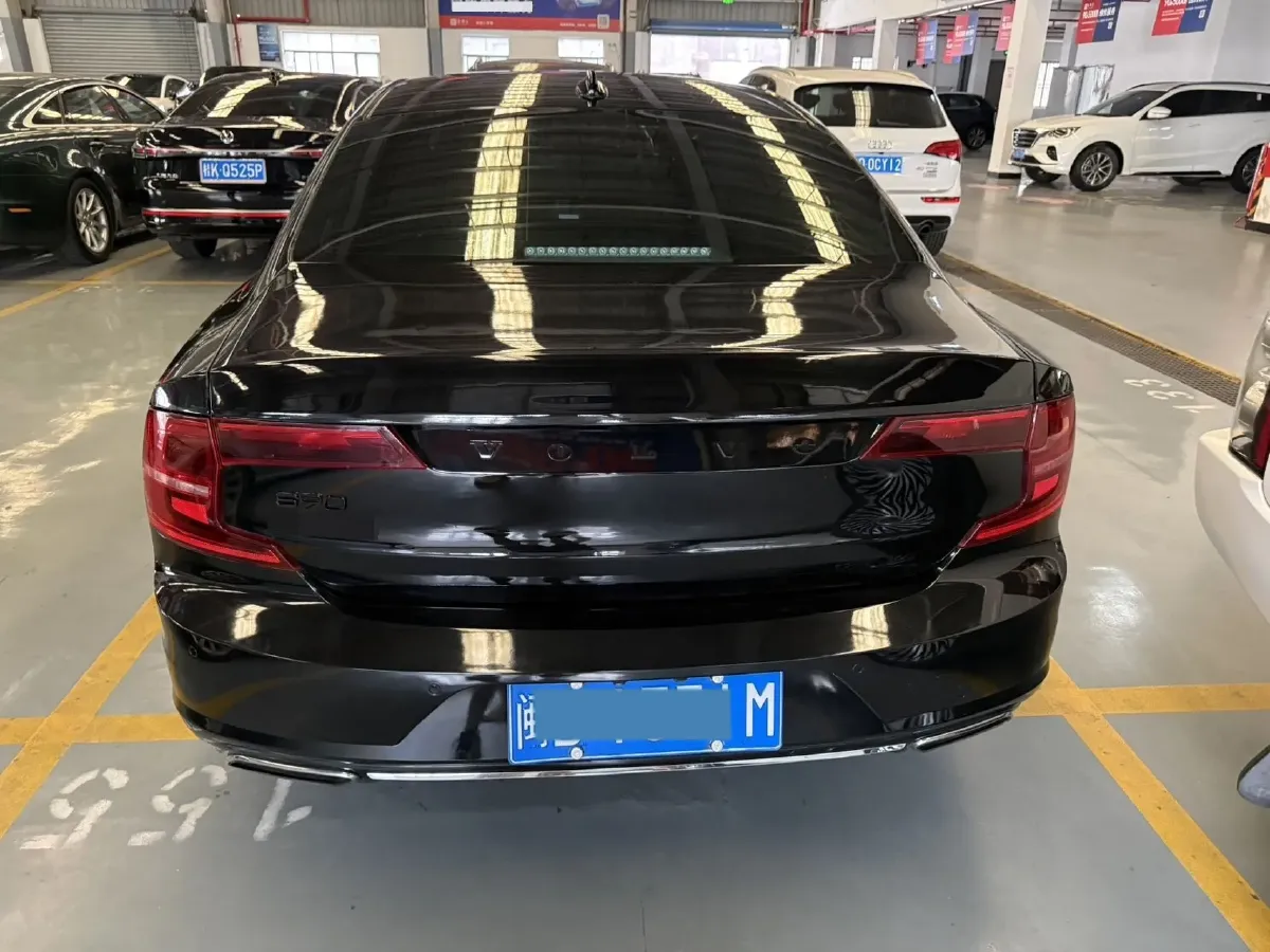 2019 Mercedes-Benz E Class 1.5T 184HP L4 9AT,autocango,china used car exporter,china ev exporter,chinese used car exporter,chinese used ev exporter