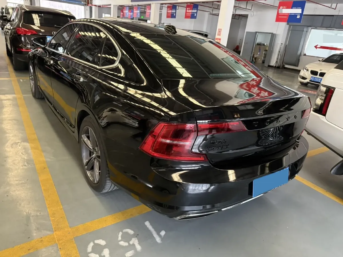 2019 Mercedes-Benz E Class 1.5T 184HP L4 9AT,autocango,china used car exporter,china ev exporter,chinese used car exporter,chinese used ev exporter