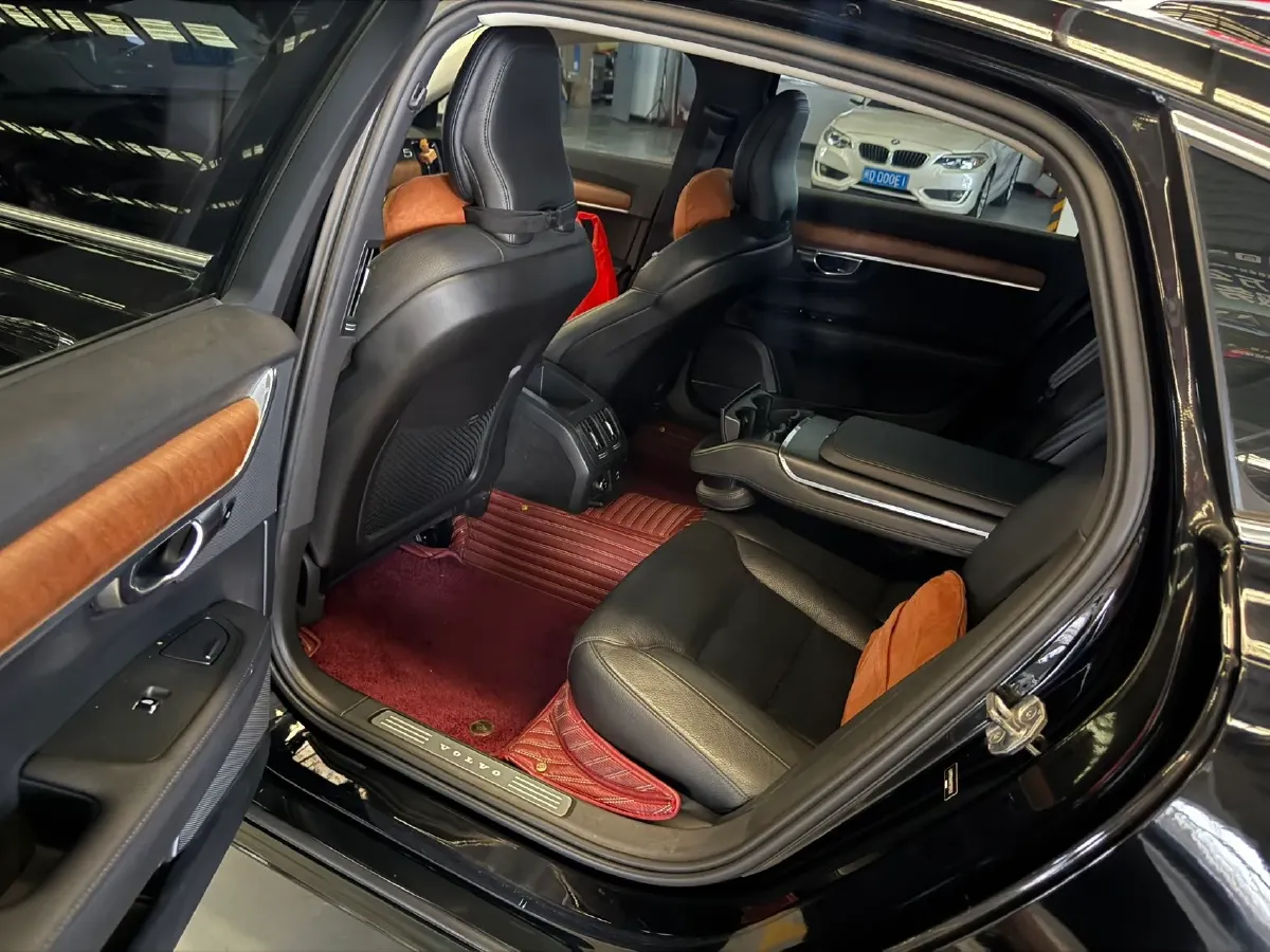 2019 Mercedes-Benz E Class 1.5T 184HP L4 9AT,autocango,china used car exporter,china ev exporter,chinese used car exporter,chinese used ev exporter